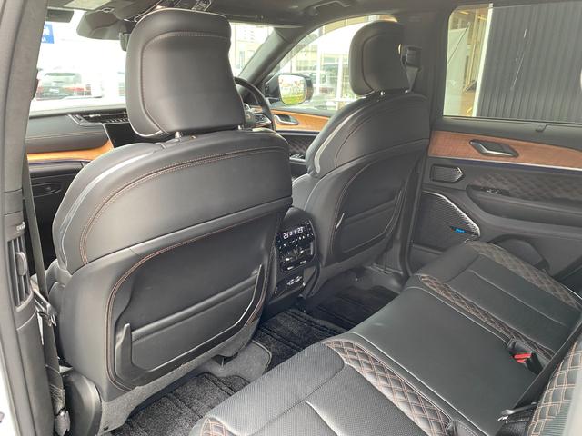 ジープ・グランドチェロキー4xe サミットリザーブ 4xe 当店下取車 パノラマサンルーフ 禁煙車 ACC 黒革 ベンチレーション マッキントッシュ U-CONNECTナビ Bluetooth ドライブレコーダー BSM LKA ハンドルH 全席シートH(52枚目)