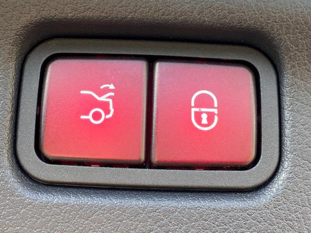 Ｃクラス Ｃ２２０ｄアバンギャルド　ＡＭＧライン　１オーナー　ＲＳＰ　ＡＣＣ　ＨＵＤ　ベーシックＰＫＧ　純正ナビ　Ａｐｐｌｅｃａｒｐｌａｙ　地デジ　Ｂｌｕｅｔｏｏｔｈ　Ｂカメラ　半革　シートＨ　Ｐバックドア　ＬＥＤ　前後ドラレコ　純正１８ＡＷ　ＥＴＣ（15枚目）