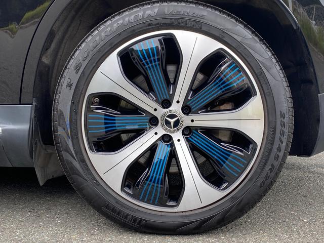 EQC EQC400 4マチック ワンオーナ レザーエクスクルーシブ ブルメスター パノラミックスライディングルーフ 360度カメラ エアシート シートヒーター 電動リアゲート ヘッドアップディスプレイ アクティブパーキングアシスト(26枚目)