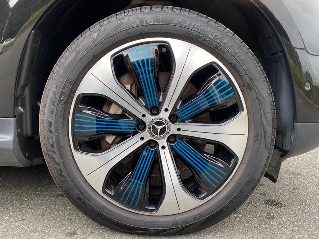 EQC EQC400 4マチック ワンオーナ レザーエクスクルーシブ ブルメスター パノラミックスライディングルーフ 360度カメラ エアシート シートヒーター 電動リアゲート ヘッドアップディスプレイ アクティブパーキングアシスト(28枚目)