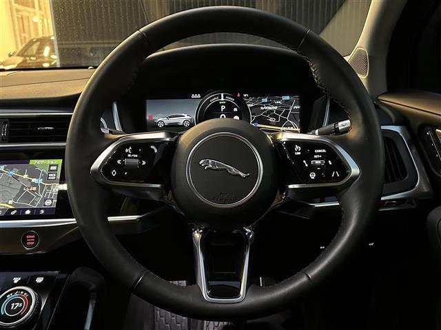 Iペイス SE ドライブパック ACC BSM LKA ガラスルーフ 黒革 シートH 純正ナビ Applecarplay/androidauto Bluetooth バックカメラ 全方位 エアサス LED ETC(4枚目)