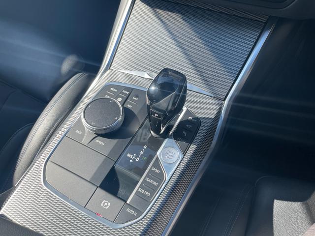 ご来場が難しいお客様でもご安心下さい、店頭在庫でしたらテレビ電話などを使いお車の詳細をご説明させて頂く事も可能でございます。当店スタッフが真心込めてご対応させて頂きます。