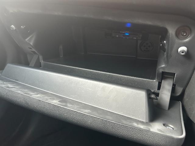 MINI ワン 純正ナビ Bluetooth LEDヘッドライト ユニオンジャックテールランプ フロントフォグランプ リアフォグランプ ステアリングスイッチ 純正15インチアルミホイール ETC 禁煙車両(57枚目)