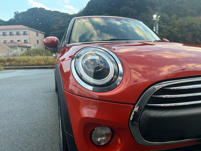 MINI ワン 純正ナビ Bluetooth LEDヘッドライト ユニオンジャックテールランプ フロントフォグランプ リアフォグランプ ステアリングスイッチ 純正15インチアルミホイール ETC 禁煙車両(62枚目)