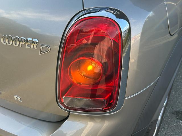 MINI クーパーD クロスオーバー ACC 純正ナビ バックカメラ Bluetooth ミュージックサーバー パワーバックドア LEDヘッドライト オートライト F/Rフォグランプ オートワイパー 純正17インチAW ミラー一体型ETC(65枚目)