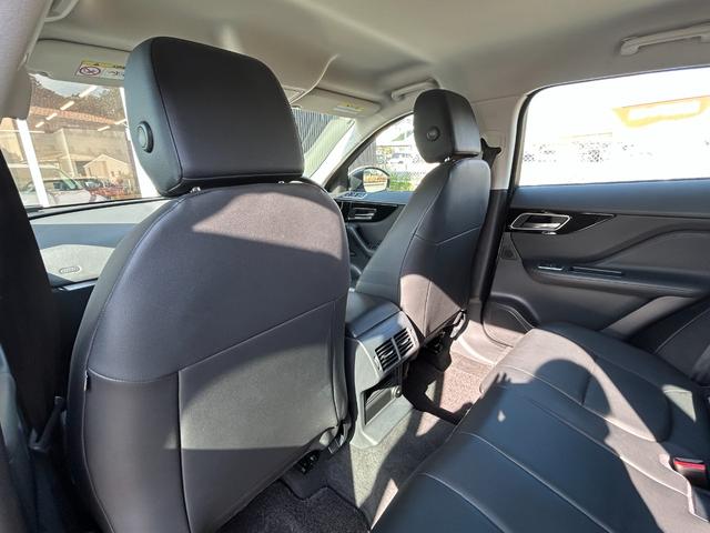 Fペイス ピュア MERIDIAN 黒革 シートヒーター 純正ナビ 地デジ 全方位カメラ Bluetooth LEDヘッドライト Aハイビーム Pバックドア 前後ドライブレコーダー 純正19インチアルミホイール ETC(49枚目)