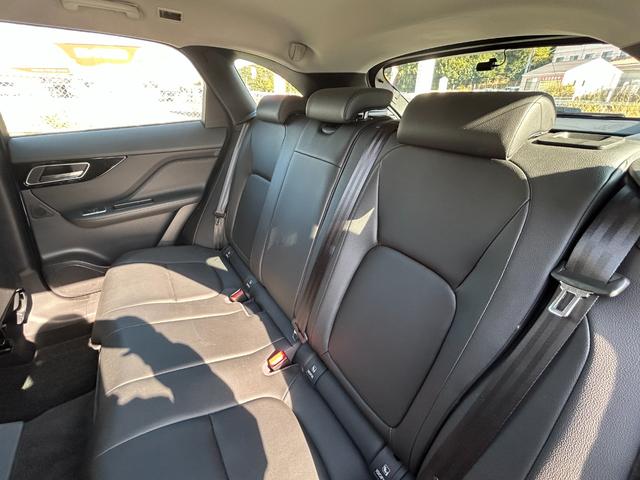 Fペイス ピュア MERIDIAN 黒革 シートヒーター 純正ナビ 地デジ 全方位カメラ Bluetooth LEDヘッドライト Aハイビーム Pバックドア 前後ドライブレコーダー 純正19インチアルミホイール ETC(52枚目)