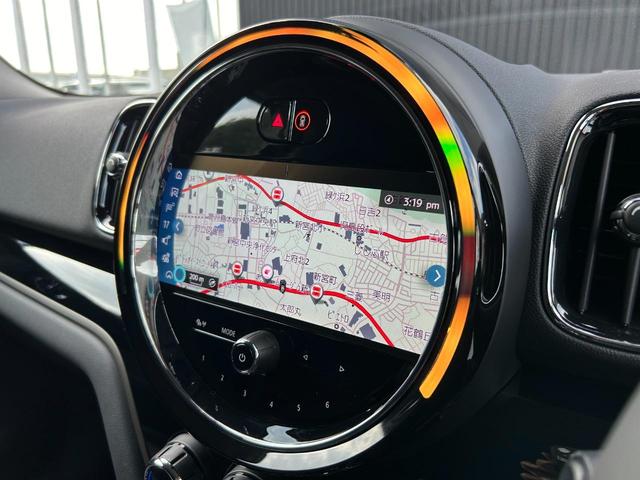 クーパーＤクロスオーバプレミアム＋Ｐエセンシルトリム　ユーザー買取車☆　ナビ　ＡｐｐｌｅＣａｒＰｌａｙ　バックカメラ　ＡＣＣ　置くだけ充電器　Ｈａｒｍａｎ／Ｋａｒｄｏｎ　トランクフットオープナー　前後ドラレコ　アンビエントライト　シートヒーター　ＬＥＤ(6枚目)