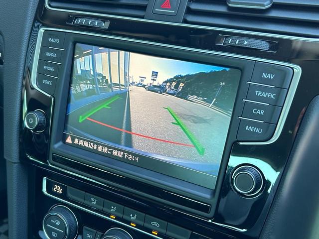 ＴＳＩハイライン　ナビ　ＣＤ　ＤＶＤ　フルセグ　バックカメラ　ＡＣＣ　ＡｐｐｌｅＣａｒＰｌａｙ　ＡｎｄｒｏｉｄＡｕｔｏ　アンビエントライト　衝突軽減Ｂ　オートホールド　ＨＩＤヘッドライト　スマートキー　プッシュスタート(7枚目)