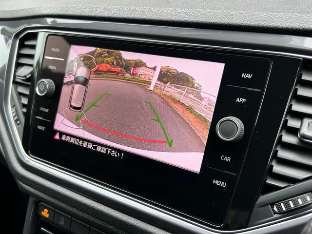 Ｔ－ロック ＴＤＩ　Ｒライン　ナビ　ＡｐｐｌｅＣａｒＰｌａｙ　ＡｎｄｒｏｉｄＡｕｔｏ　バックカメラ　ＡＣＣ　前後コーナーセンサー　ＬＥＤヘッドライト　スマートキー　純正フロアマット　純正１９インチＡＷ　パワーバックドア　ＥＴＣ（7枚目）