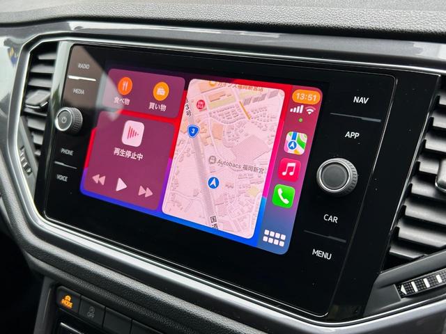 Ｔ－ロック ＴＤＩ　Ｒライン　ナビ　ＡｐｐｌｅＣａｒＰｌａｙ　ＡｎｄｒｏｉｄＡｕｔｏ　バックカメラ　ＡＣＣ　前後コーナーセンサー　ＬＥＤヘッドライト　スマートキー　純正フロアマット　純正１９インチＡＷ　パワーバックドア　ＥＴＣ（10枚目）