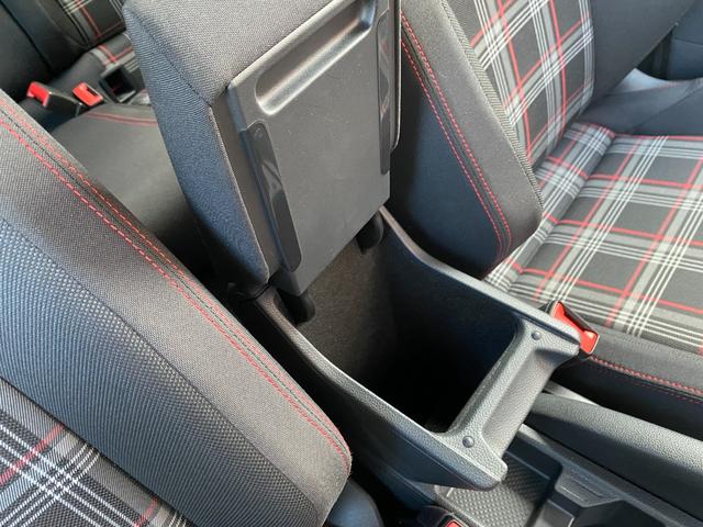 ポロGTI ベースグレード ACC BSM LKA ディスカバープロ Applecarplay/androidauto 地デジ Bluetooth Bカメラ CD/DVD LEDライト ステアS パドルS 純正17AW ETC(46枚目)