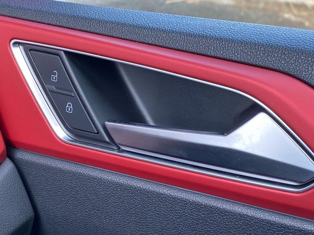 ポロGTI ベースグレード ACC BSM LKA ディスカバープロ Applecarplay/androidauto 地デジ Bluetooth Bカメラ CD/DVD LEDライト ステアS パドルS 純正17AW ETC(53枚目)