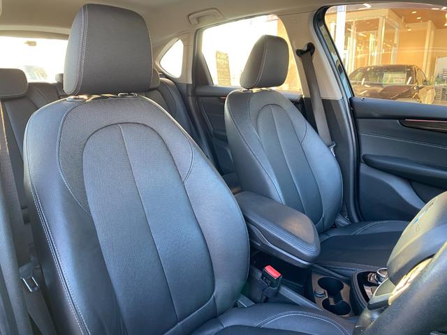 2シリーズ 218dアクティブツアラー ラグジュアリー 黒革シート 純ナビ バックカメラ 追従機能 ETC 電動リアゲート ヘッドアップディスプレイ 衝突軽減ブレーキ レーダークルーズコントロール レーンキープアシスト Bluetooth(11枚目)