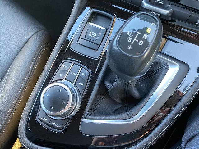 2シリーズ 218dアクティブツアラー ラグジュアリー 黒革シート 純ナビ バックカメラ 追従機能 ETC 電動リアゲート ヘッドアップディスプレイ 衝突軽減ブレーキ レーダークルーズコントロール レーンキープアシスト Bluetooth(47枚目)