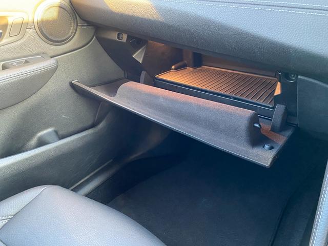 2シリーズ 218dアクティブツアラー ラグジュアリー 黒革シート 純ナビ バックカメラ 追従機能 ETC 電動リアゲート ヘッドアップディスプレイ 衝突軽減ブレーキ レーダークルーズコントロール レーンキープアシスト Bluetooth(58枚目)