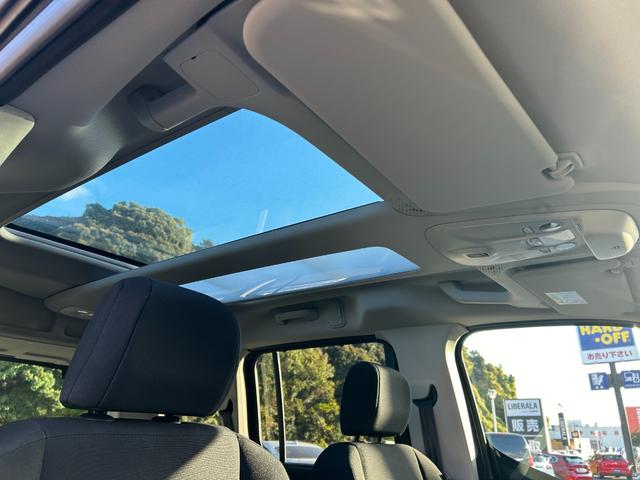 ベルランゴ マックス　ブルーＨＤｉ　１オーナー　ＡＣＣ　ＢＳＭ　ＬＫＡ　ガラスルーフ　ディスプレイＡ　Ａｐｐｌｅｃａｒｐｌａｙ／ａｎｄｒｏｉｄａｕｔｏ　Ｂカメラ　Ｓカメラ　ＢＴ　前後ドライブレコーダー　純１６インチＡＷ　ＥＴＣ（6枚目）