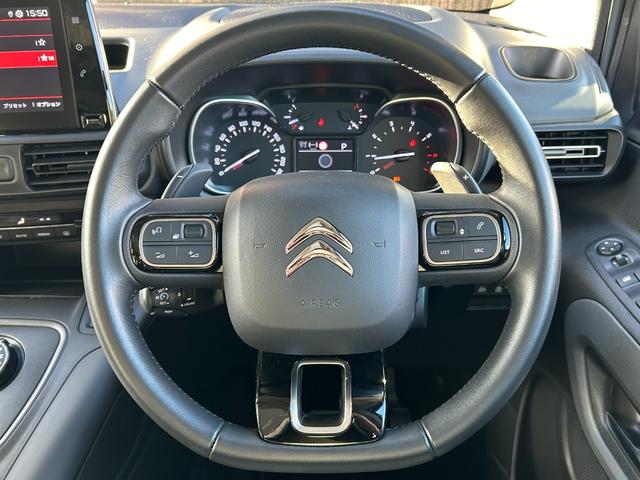 ベルランゴ マックス　ブルーＨＤｉ　１オーナー　ＡＣＣ　ＢＳＭ　ＬＫＡ　ガラスルーフ　ディスプレイＡ　Ａｐｐｌｅｃａｒｐｌａｙ／ａｎｄｒｏｉｄａｕｔｏ　Ｂカメラ　Ｓカメラ　ＢＴ　前後ドライブレコーダー　純１６インチＡＷ　ＥＴＣ（9枚目）