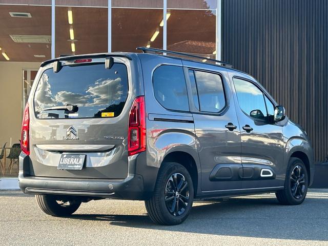 ベルランゴ マックス　ブルーＨＤｉ　１オーナー　ＡＣＣ　ＢＳＭ　ＬＫＡ　ガラスルーフ　ディスプレイＡ　Ａｐｐｌｅｃａｒｐｌａｙ／ａｎｄｒｏｉｄａｕｔｏ　Ｂカメラ　Ｓカメラ　ＢＴ　前後ドライブレコーダー　純１６インチＡＷ　ＥＴＣ（16枚目）