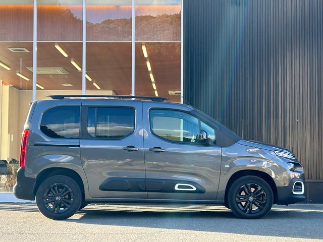 ベルランゴ マックス　ブルーＨＤｉ　１オーナー　ＡＣＣ　ＢＳＭ　ＬＫＡ　ガラスルーフ　ディスプレイＡ　Ａｐｐｌｅｃａｒｐｌａｙ／ａｎｄｒｏｉｄａｕｔｏ　Ｂカメラ　Ｓカメラ　ＢＴ　前後ドライブレコーダー　純１６インチＡＷ　ＥＴＣ（22枚目）