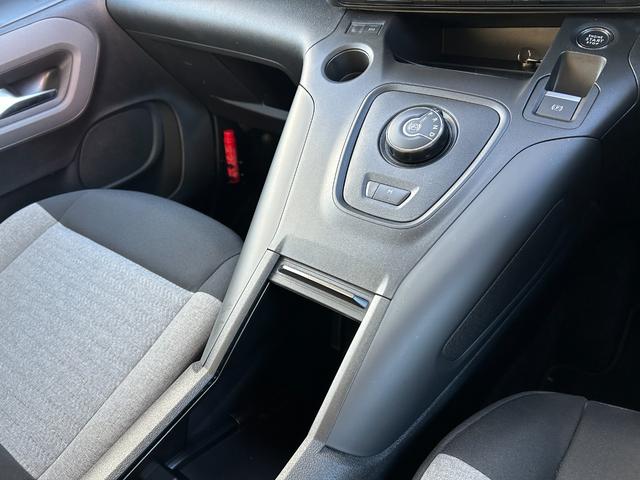 ベルランゴ マックス　ブルーＨＤｉ　１オーナー　ＡＣＣ　ＢＳＭ　ＬＫＡ　ガラスルーフ　ディスプレイＡ　Ａｐｐｌｅｃａｒｐｌａｙ／ａｎｄｒｏｉｄａｕｔｏ　Ｂカメラ　Ｓカメラ　ＢＴ　前後ドライブレコーダー　純１６インチＡＷ　ＥＴＣ（42枚目）