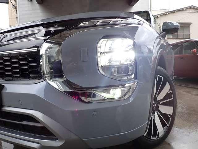 アウトランダーPHEV Pエグゼクティブパッケージ 三菱認定中古車2029年10月まで保証付 12.3(5枚目)