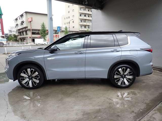 アウトランダーPHEV Pエグゼクティブパッケージ 三菱認定中古車2029年10月まで保証付 12.3(9枚目)