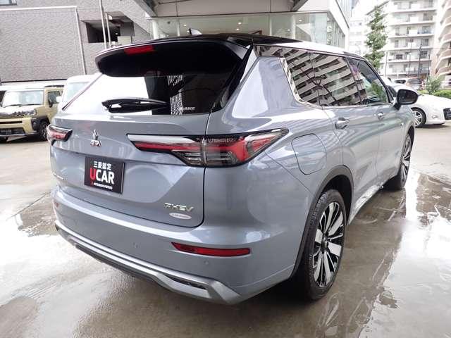 アウトランダーPHEV Pエグゼクティブパッケージ 三菱認定中古車2029年10月まで保証付 12.3(10枚目)