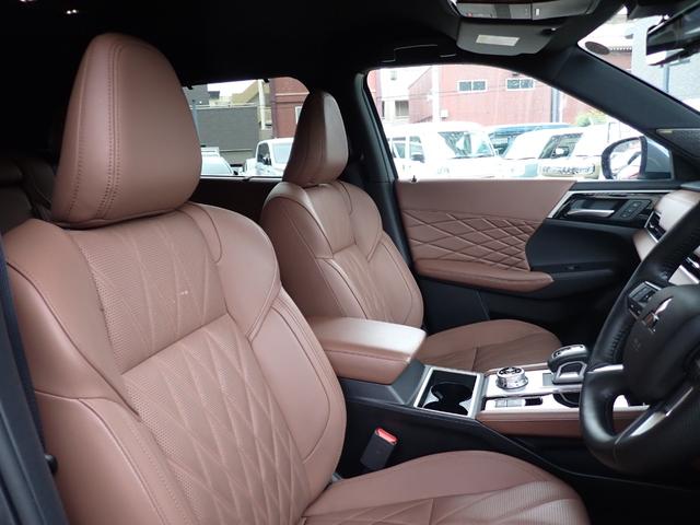 アウトランダーPHEV Pエグゼクティブパッケージ 三菱認定中古車2029年10月まで保証付 12.3(19枚目)