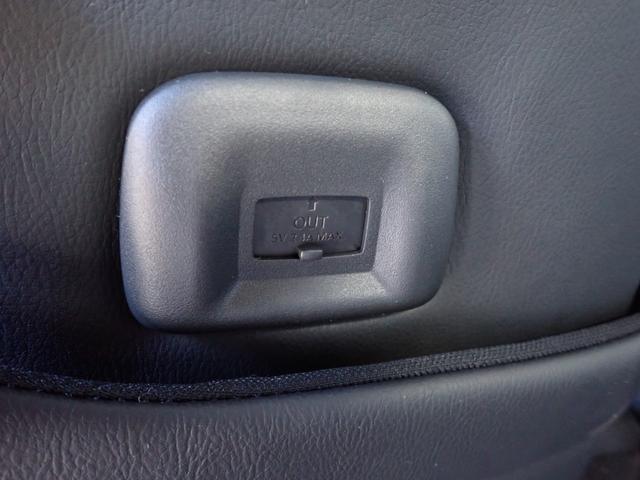 デリカミニ Ｔ　プレミアム　メーカー保証２０３０年１０月まで　９型ナビゲーション　ビルトインＥＴＣ２．０　フルセグＴＶ　前後録画ドラレコ　ハーフレザーシート　プラズマクラスターリアサーキュレーター　マルチアラウンドモニター（3枚目）