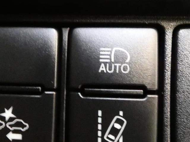 ヴォクシー ハイブリッドZS 煌III フルセグ メモリーナビ 後席モニター バックカメラ 衝突被害軽減システム ETC 両側電動スライド LEDヘッドランプ 3列シート DVD再生 乗車定員7人 オートクルーズコントロール ナビ&TV(24枚目)