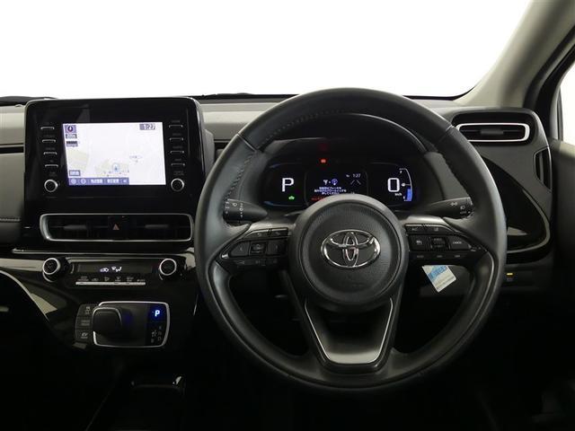 アクア Ｇ　フルセグ　メモリーナビ　バックカメラ　衝突被害軽減システム　ＥＴＣ　ＬＥＤヘッドランプ　ワンオーナー　ミュージックプレイヤー接続可　記録簿　安全装備　オートクルーズコントロール　ナビ＆ＴＶ　キーレス（5枚目）