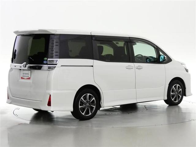 ヴォクシー ZS 煌 フルセグ メモリーナビ 後席モニター バックカメラ 衝突被害軽減システム ETC 両側電動スライド LEDヘッドランプ 3列シート ウオークスルー DVD再生 ミュージックプレイヤー接続可 記録簿(4枚目)
