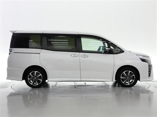 ヴォクシー ZS 煌 フルセグ メモリーナビ 後席モニター バックカメラ 衝突被害軽減システム ETC 両側電動スライド LEDヘッドランプ 3列シート ウオークスルー DVD再生 ミュージックプレイヤー接続可 記録簿(5枚目)