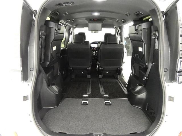 ヴォクシー ZS 煌 フルセグ メモリーナビ 後席モニター バックカメラ 衝突被害軽減システム ETC 両側電動スライド LEDヘッドランプ 3列シート ウオークスルー DVD再生 ミュージックプレイヤー接続可 記録簿(14枚目)