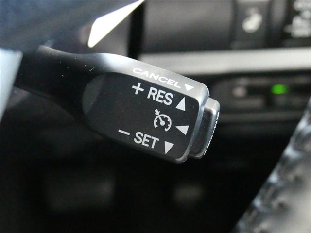 エスクァイア ハイブリッドGiプレミアムパッケジブラックテーラード フルセグ メモリーナビ 後席モニター バックカメラ 衝突被害軽減システム ETC 両側電動スライド LEDヘッドランプ 3列シート ワンオーナー DVD再生 記録簿 乗車定員7人 ナビ&TV CD(13枚目)