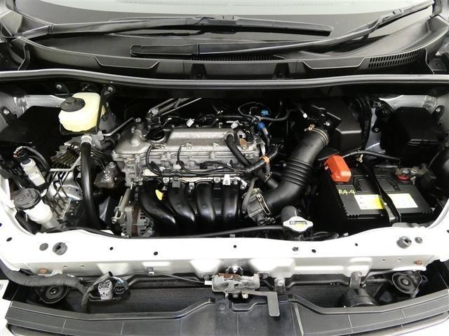 ヴォクシー Ｚ　４ＷＤ　フルセグ　メモリーナビ　バックカメラ　ＥＴＣ　電動スライドドア　ＨＩＤヘッドライト　３列シート　ウオークスルー　ＤＶＤ再生　記録簿　乗車定員８人　ナビ＆ＴＶ　ＣＤ　アルミホイール　キーレス（22枚目）