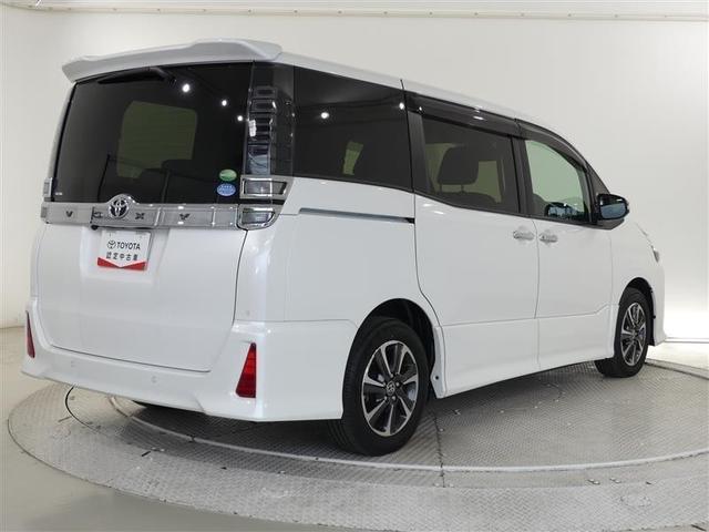 ヴォクシー ZS 煌II フルセグ メモリーナビ バックカメラ 衝突被害軽減システム ETC 両側電動スライド LEDヘッドランプ 3列シート ウオークスルー ワンオーナー DVD再生 記録簿 乗車定員7人 ナビ&TV CD(5枚目)