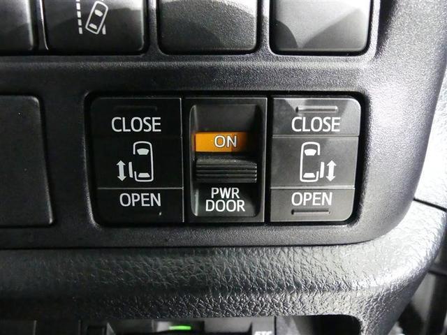 ヴォクシー ハイブリッドＺＳ　煌ＩＩ　フルセグ　メモリーナビ　後席モニター　バックカメラ　衝突被害軽減システム　ＥＴＣ　両側電動スライド　ＬＥＤヘッドランプ　３列シート　ワンオーナー　ＤＶＤ再生　ミュージックプレイヤー接続可　乗車定員７人（16枚目）