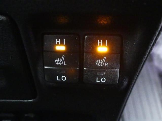 ヴォクシー ハイブリッドＺＳ　煌ＩＩ　フルセグ　メモリーナビ　後席モニター　バックカメラ　衝突被害軽減システム　ＥＴＣ　両側電動スライド　ＬＥＤヘッドランプ　３列シート　ワンオーナー　ＤＶＤ再生　ミュージックプレイヤー接続可　乗車定員７人（17枚目）