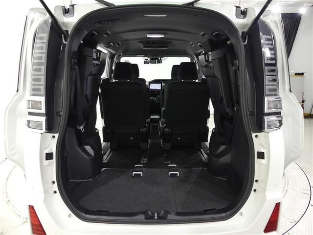 ヴォクシー ハイブリッドＺＳ　煌ＩＩ　フルセグ　メモリーナビ　後席モニター　バックカメラ　衝突被害軽減システム　ＥＴＣ　両側電動スライド　ＬＥＤヘッドランプ　３列シート　ワンオーナー　ＤＶＤ再生　ミュージックプレイヤー接続可　乗車定員７人（21枚目）