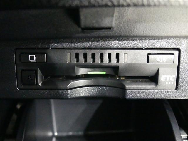 ヴェルファイアハイブリッド Ｚ　４ＷＤ　フルセグ　メモリーナビ　後席モニター　バックカメラ　衝突被害軽減システム　ＥＴＣ　両側電動スライド　ＬＥＤヘッドランプ　３列シート　ワンオーナー　ＤＶＤ再生　ミュージックプレイヤー接続可　ＣＤ（9枚目）