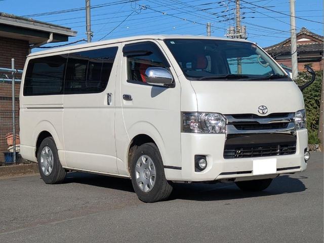 ハイエースバン スーパーGL ダークプライム ワンオーナー ユーザー買取車 記録簿 バックミラーモニター ETC2.0 スペアキー トヨタ純正SDナビ フルセグTV Bluetooth CD DVD再生 LEDヘッドランプ 取扱説明書 ナビ説明書(6枚目)