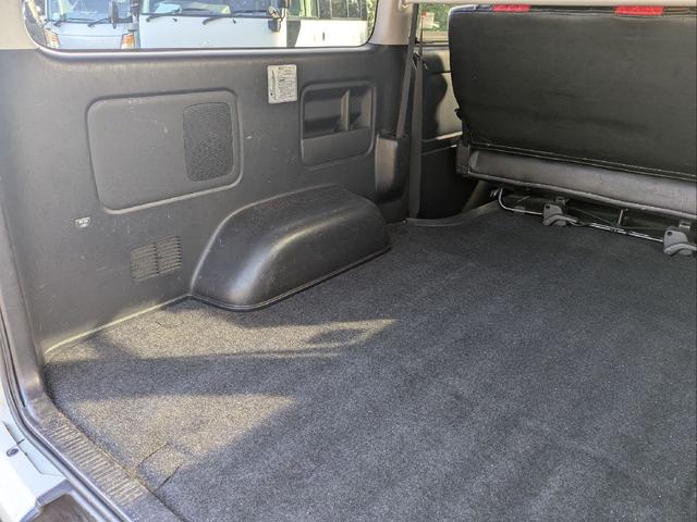 ハイエースバン スーパーGL ダークプライム ワンオーナー ユーザー買取車 記録簿 バックミラーモニター ETC2.0 スペアキー トヨタ純正SDナビ フルセグTV Bluetooth CD DVD再生 LEDヘッドランプ 取扱説明書 ナビ説明書(15枚目)