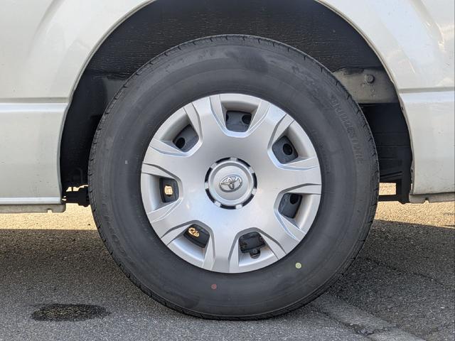 ハイエースバン スーパーGL ダークプライム ワンオーナー ユーザー買取車 記録簿 バックミラーモニター ETC2.0 スペアキー トヨタ純正SDナビ フルセグTV Bluetooth CD DVD再生 LEDヘッドランプ 取扱説明書 ナビ説明書(21枚目)