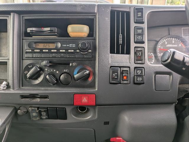 エルフトラック アルミバン　アーム式パワーゲート　積載２ｔ　総重量５４４５ｋｇ　バックモニター　ＥＴＣ　６速ＭＴ　左側電動格納ミラー　記録簿　ドラレコ　取扱説明書　全高３．０５ｍ（33枚目）