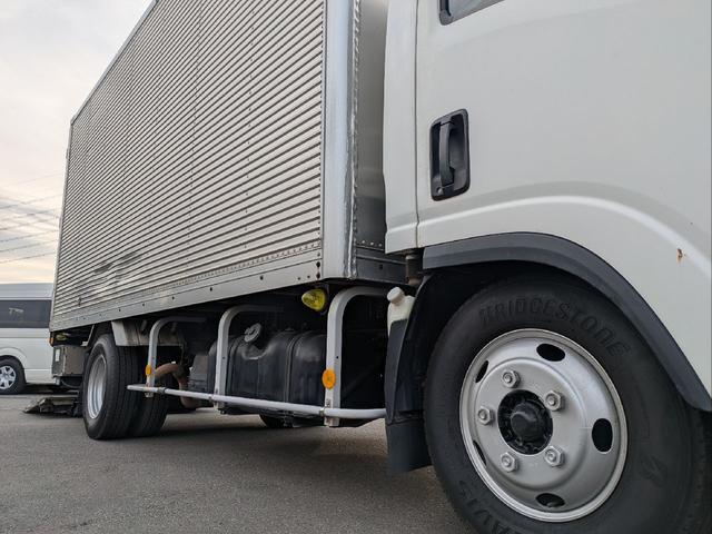 エルフトラック アルミバン　アーム式パワーゲート　積載２ｔ　総重量５４４５ｋｇ　バックモニター　ＥＴＣ　６速ＭＴ　左側電動格納ミラー　記録簿　ドラレコ　取扱説明書　全高３．０５ｍ（40枚目）