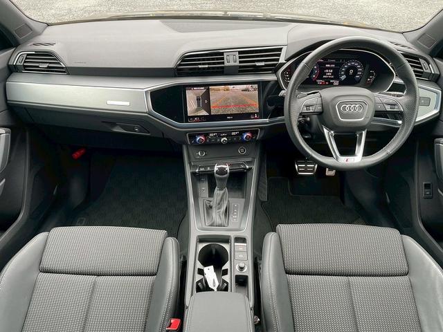 AUDI Q3 35 TFSI S LINE
