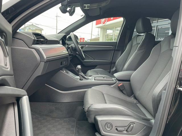 AUDI Q3 35 TFSI S LINE