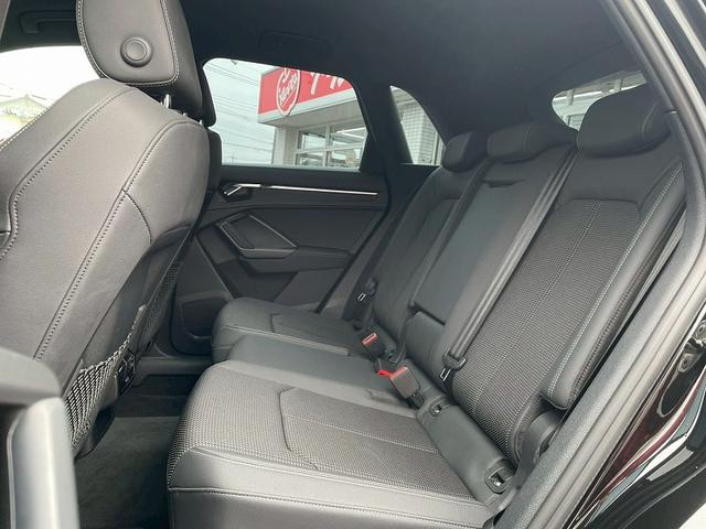 AUDI Q3 35 TFSI S LINE